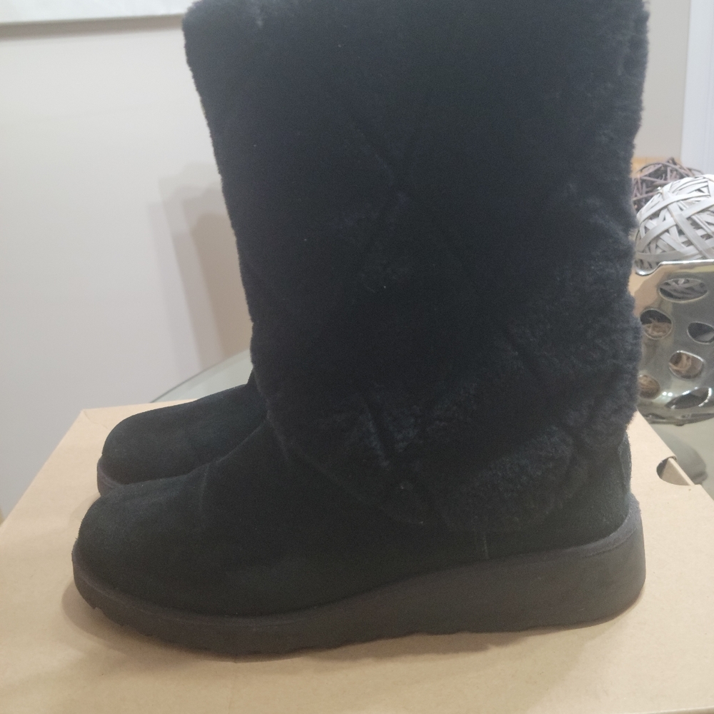 Ugg Boots - image 3